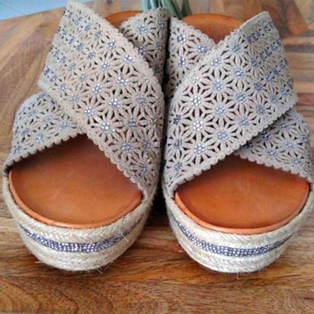 Vince Camuto Espadrilles